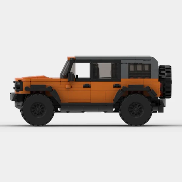 300+ Pcs Ford Bronco Building Block Set - Image 2